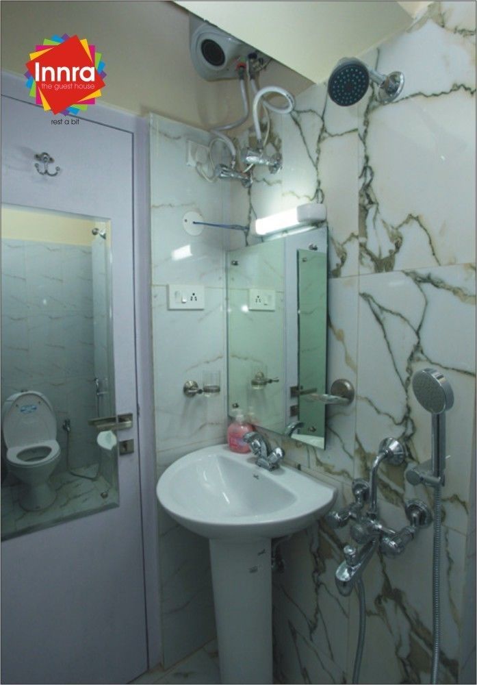 Innra Guest House Калькутта Экстерьер фото
